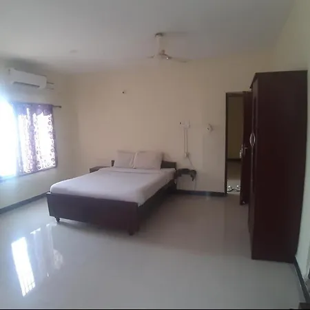 Renu Residency On The Way To Isha Yoga Centre- Adiyogi Near Maruthamalai Apartment Marudhamalai Room photo