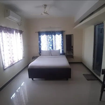 Renu Residency On The Way To Isha Yoga Centre- Adiyogi Near Maruthamalai Apartment Marudhamalai Room photo
