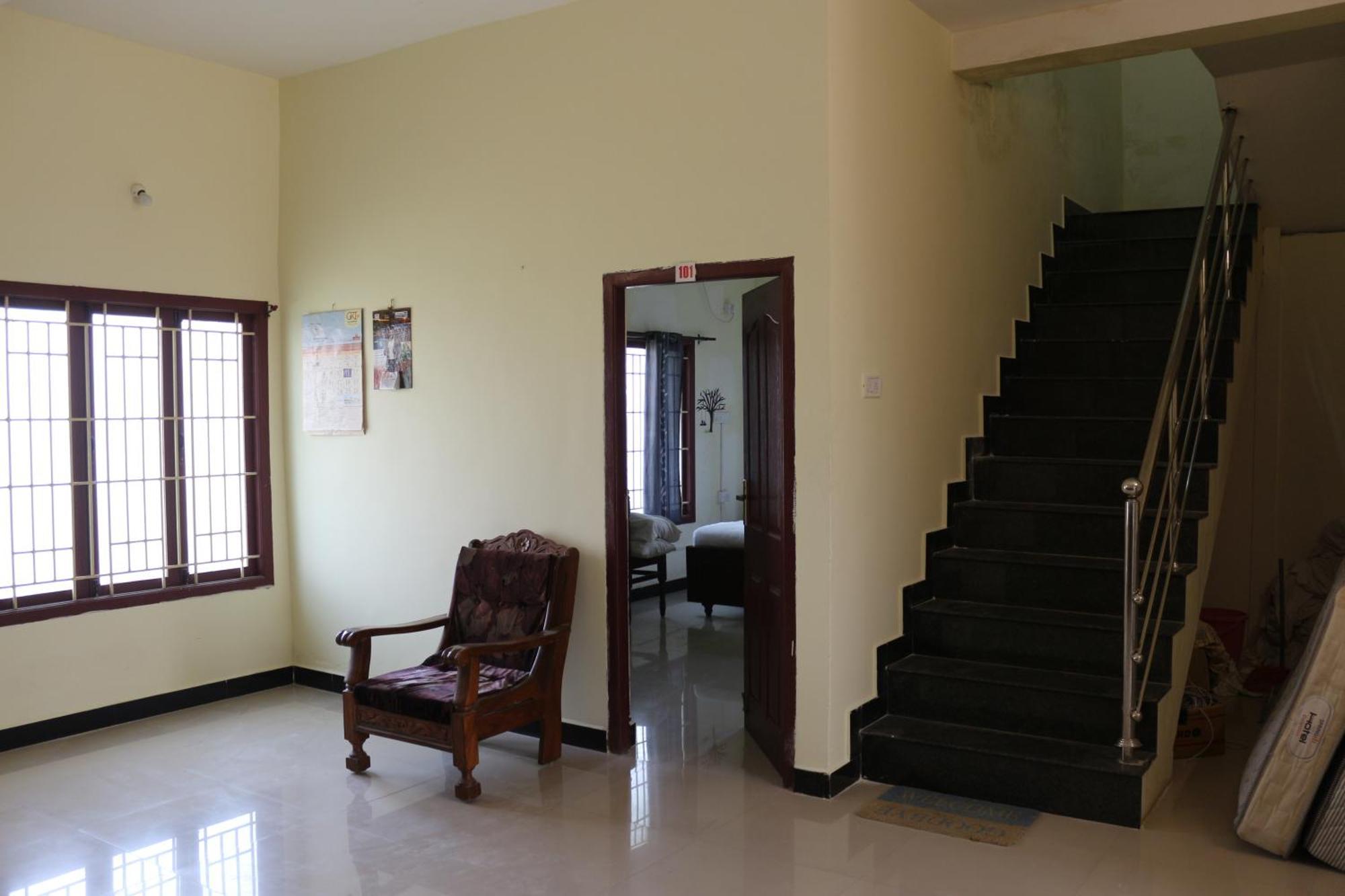 Renu Residency On The Way To Isha Yoga Centre- Adiyogi Near Maruthamalai *